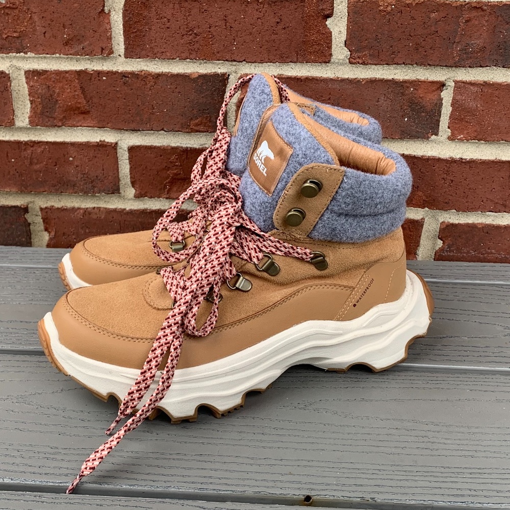 Sorel Kinetic Breakthru Conquest Waterproof Boots - Picture 3 of 13